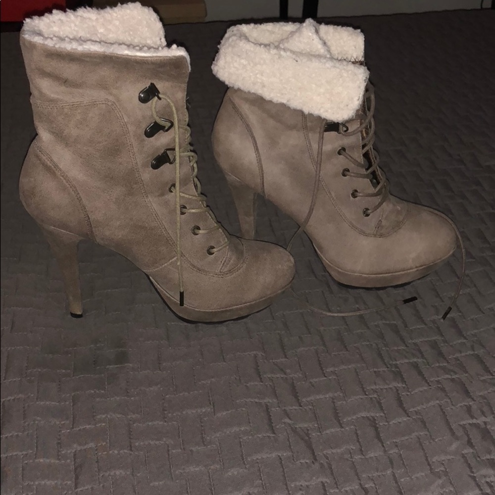 Heeled boots